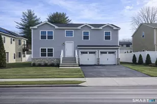 15 Yorktown Ridge, Waterbury, CT 06704 - Photo 1