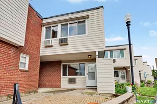 195 W Walk, West Haven, CT 06516 - Photo 1