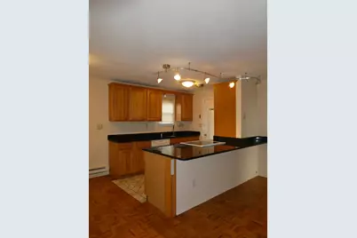 32 West Walk, West Haven, CT 06516 - Photo 1