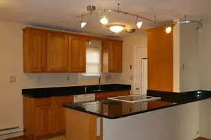 32 W Walk, West Haven, CT 06516 - Photo 1