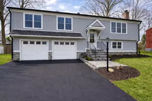 20 Magellan Dr, Milford, CT 06460 - Photo 1