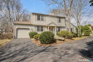 5 Cherry Blossom Ln, East Lyme, CT 06357 - Photo 1