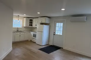 424 Thrall Ave, Suffield, CT 06078 - Photo 1