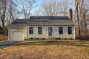 23 Country Village Ln, Clinton, CT 06413 - Photo 1