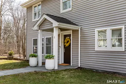 4 Darien Road, New Fairfield, CT 06812 - Photo 1