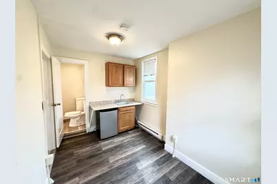 1431 Bank Street #1B, Waterbury, CT 06708 - Photo 1