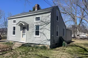 4 Pleasant St, East Windsor, CT 06088 - Photo 1