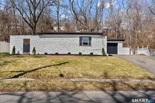 55 Englewood Dr, New Haven, CT 06515 - Photo 1