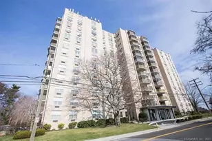 1 Strawberry Hill Ct, Stamford, CT 06902 - Photo 1