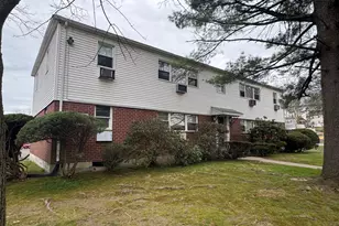 239 Cherry Hill Dr, Bridgeport, CT 06606 - Photo 1