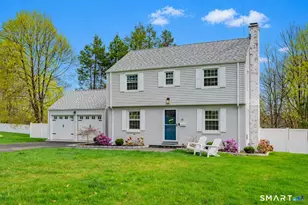 18 Foxridge Rd, West Hartford, CT 06107 - Photo 1
