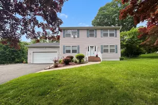 20 Driftway Rd, Danbury, CT 06811 - Photo 1