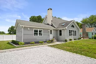 56 Columbus Ave, Old Lyme, CT 06371 - Photo 1