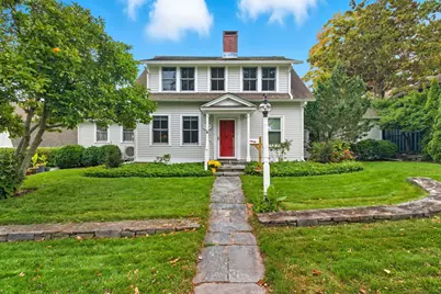 18 Little Point Street, Essex, CT 06426 - Photo 1