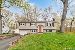 51 Sky View Cir, Hamden, CT 06514 - Photo 1