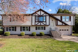 42 Divot Dr, Meriden, CT 06450 - Photo 1
