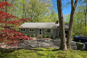 708 E Pond Meadow Rd, Westbrook, CT 06498 - Photo 1