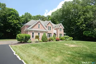 10 Whispering Hollow Ct, Cheshire, CT 06410 - Photo 1