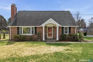121 Tunxis Rd, West Hartford, CT 06107 - Photo 1