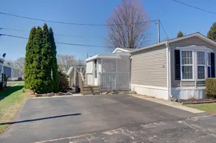 25 Pine St, East Windsor, CT 06088 - Photo 1