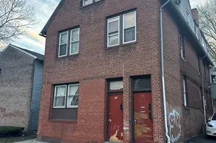 71 Franklin Ave, Hartford, CT 06114 - Photo 1