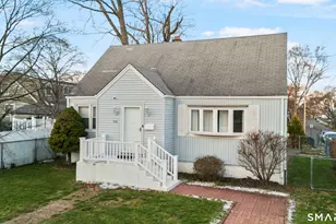 948 Wayne St, Bridgeport, CT 06606 - Photo 1