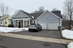 104 Valley View Rd, Manchester, CT 06040 - Photo 1