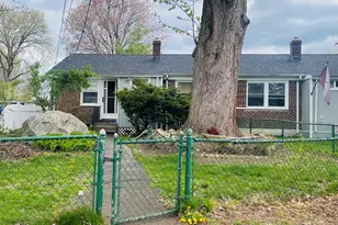 36 Bullard Ct, Stratford, CT 06614 - Photo 1