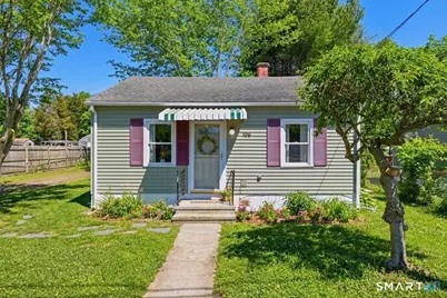 106 Midway Oval, Groton, CT 06340 - Photo 1