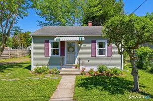 106 Midway Oval, Groton, CT 06340 - Photo 1