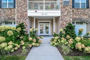 603 Brookside Ct, Newtown, CT 06470 - Photo 1