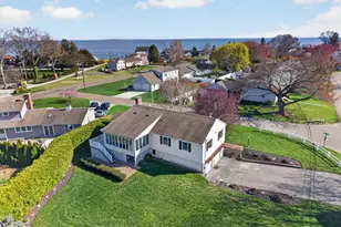 4 Fenwood Ln, Old Saybrook, CT 06475 - Photo 1