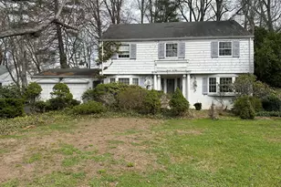58 Pilgrim Rd, West Hartford, CT 06117 - Photo 1