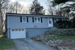 13 Hillside Dr, Ledyard, CT 06335 - Photo 1