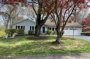 66 Natalie Rd, Trumbull, CT 06611 - Photo 1