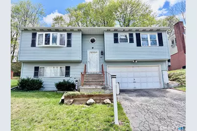 242 Lakeview Avenue, Waterbury, CT 06705 - Photo 1