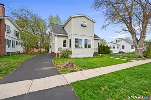 31 Lincoln St, Plainville, CT 06062 - Photo 1