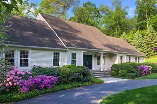 19 Hull Pl, Ridgefield, CT 06877 - Photo 1