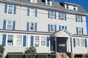 39 Park St, Thomaston, CT 06787 - Photo 1