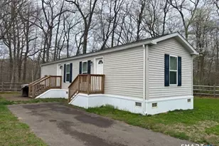 7 Breezy Ln, Milford, CT 06460 - Photo 1