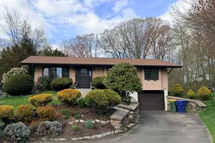 40 Hickory Hill Dr, Waterbury, CT 06708 - Photo 1