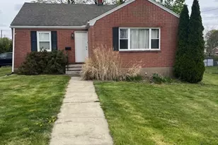 6 Cricket Dr, Meriden, CT 06450 - Photo 1