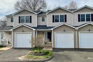 71 Gianna Dr, Manchester, CT 06040 - Photo 1