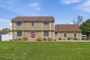 17 Melody Ln, East Hartford, CT 06118 - Photo 1