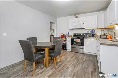 18 Grandview Avenue, Danbury, CT 06810 - Photo 1