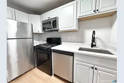 127-131 Harbor Avenue #5, Norwalk, CT 06850 - Photo 1