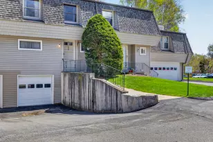 138 Sheraton Ln, Norwich, CT 06360 - Photo 1