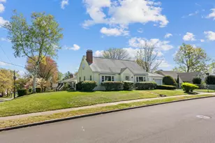 178 Clifton Ave, West Hartford, CT 06107 - Photo 1