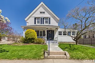 52 Moss St, Stonington, CT 06379 - Photo 1