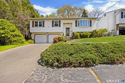 76 Worcester Avenue, Waterbury, CT 06705 - Photo 1